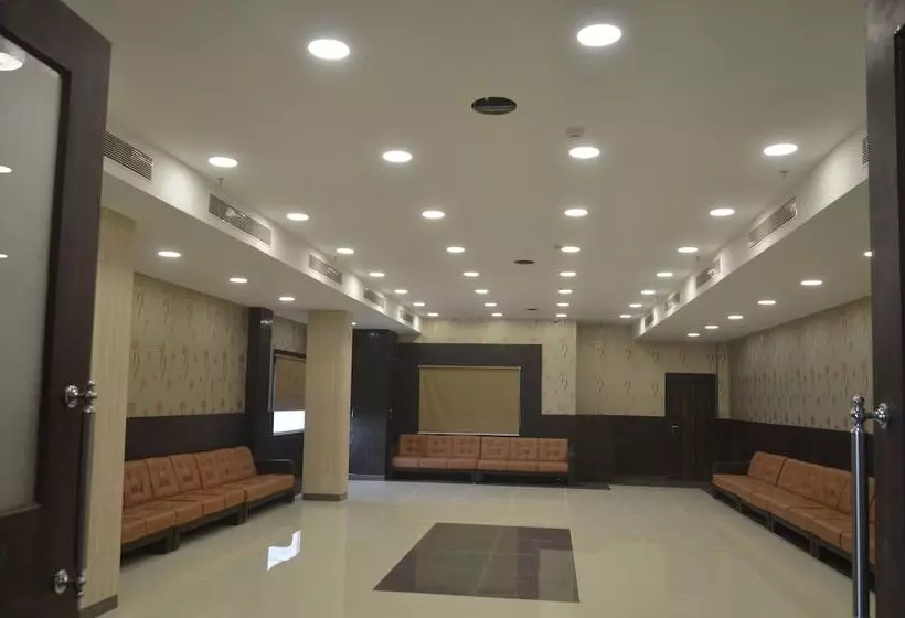 Hotel Rajeev Regency