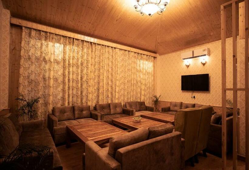 هتل Royal Mansion