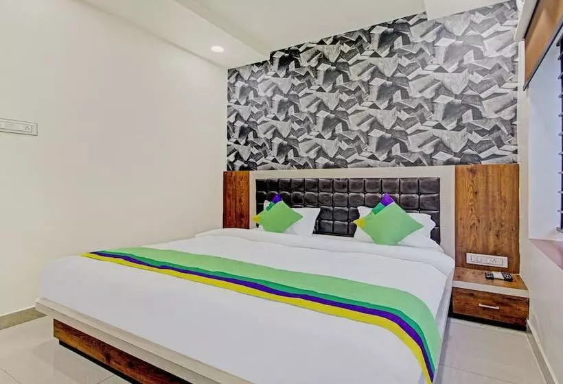 ホテル Treebo Golden Heights