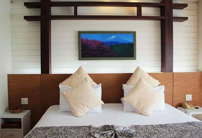 هتل V Verve Service Apartment