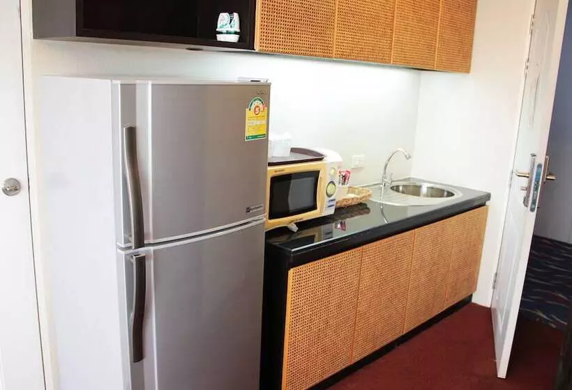 هتل V Verve Service Apartment