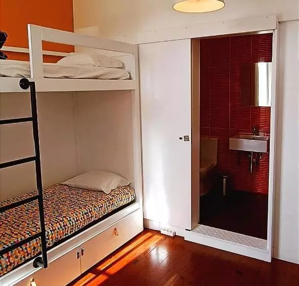 Aveiro Rossio Hostel
