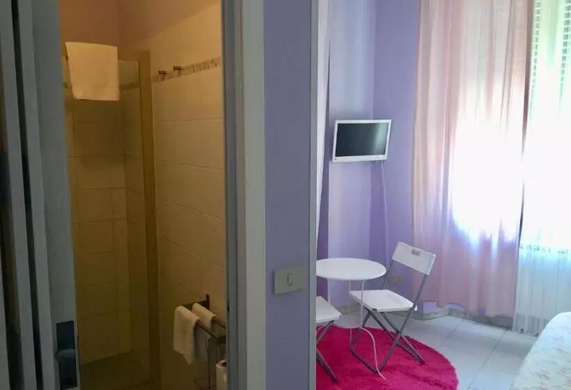 تختخواب و صبحانه 6 Keys