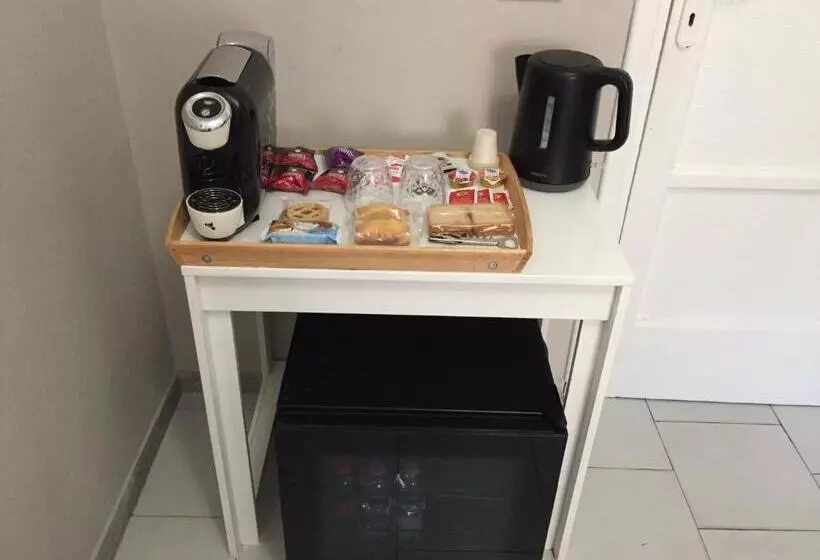 تختخواب و صبحانه 6 Keys