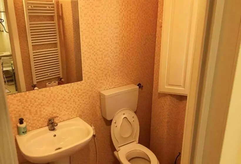 تختخواب و صبحانه 6 Keys