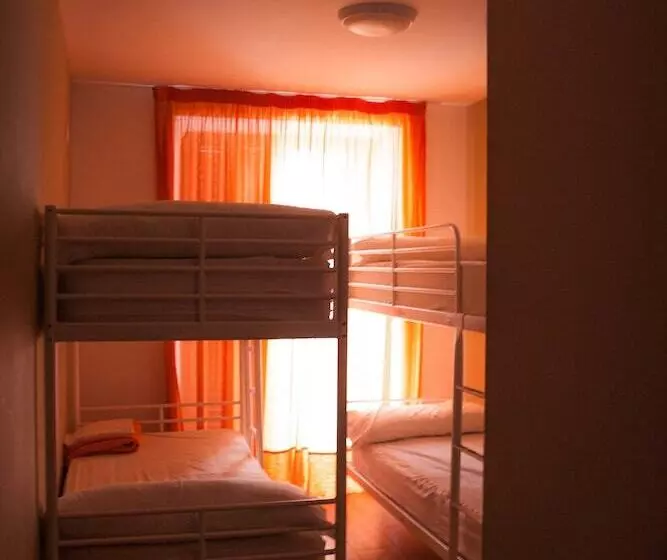 客栈 Pensión San Fermín