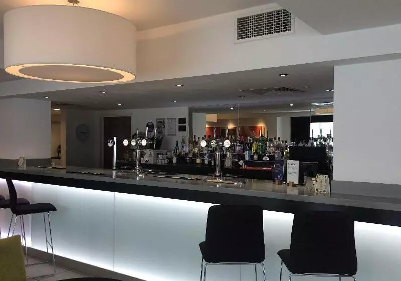 ホテル Holiday Inn Express Birmingham–south A45