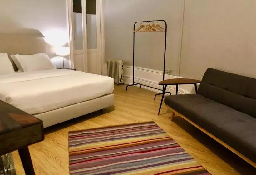 مسافرخانه Porto Republica Downtown