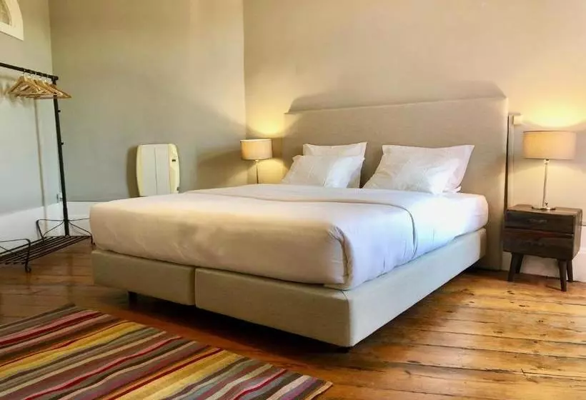 مسافرخانه Porto Republica Downtown