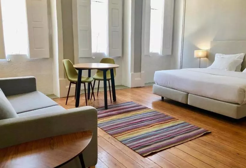 مسافرخانه Porto Republica Downtown