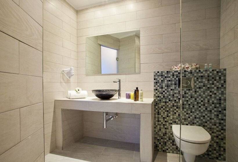 Pension (Hôtel basse catégorie) Summer Time