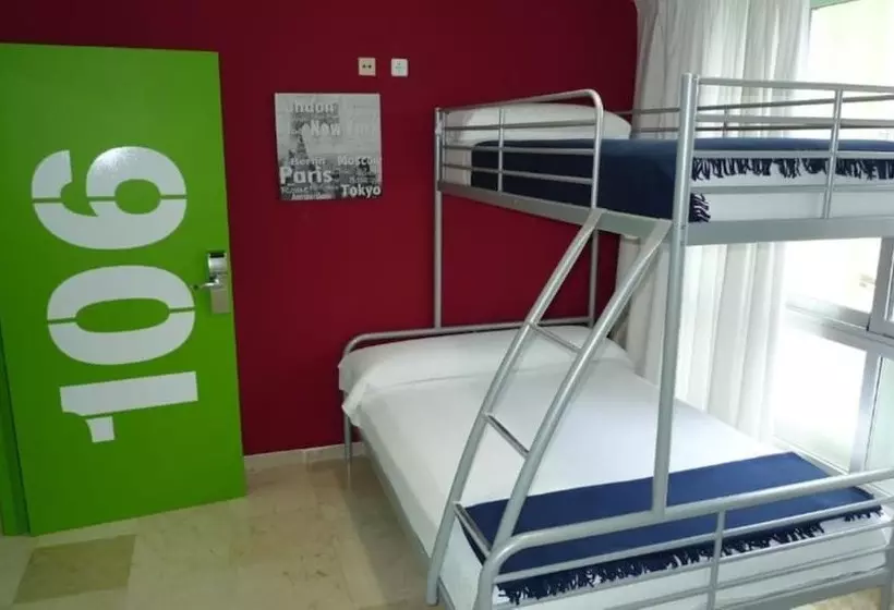 여관 Safestay Calpe Seafront