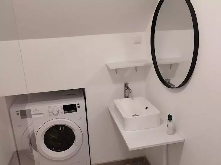 پانسیون Guesthouse Hateigi