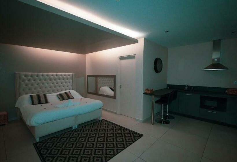 Bed and Breakfast Love Night Marseille Jacuzzi