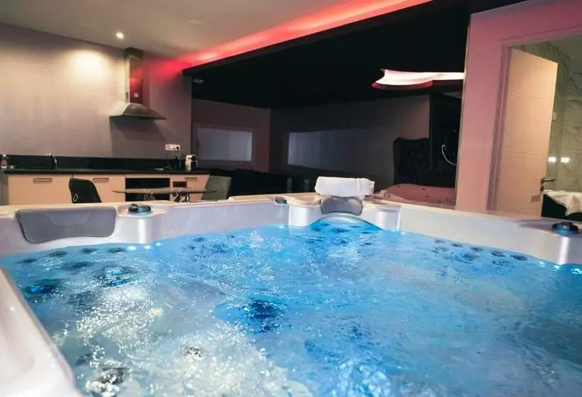 ベッドアンドブレックファースト Love Night Marseille Jacuzzi