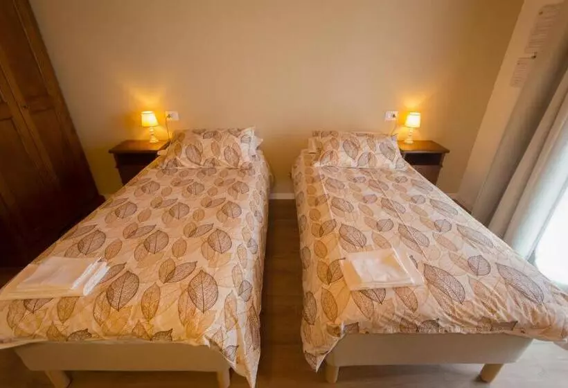 Hotelli Albergo Diffuso Borgo Retrosi Di Amatrice