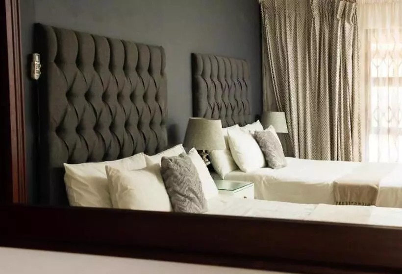 Majatalo Honolulu Lifestyle Guest Lodge