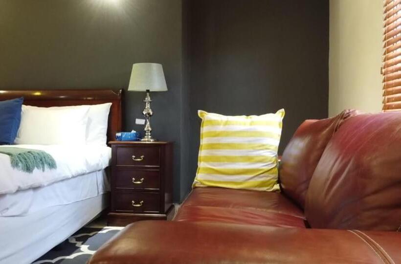 Пансион Honolulu Lifestyle Guest Lodge