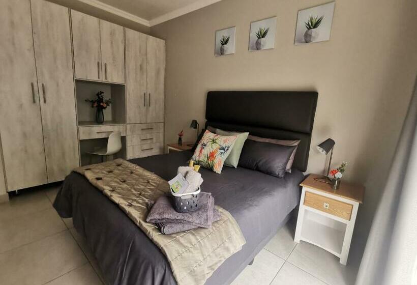 פנסיון Utopia Guest House