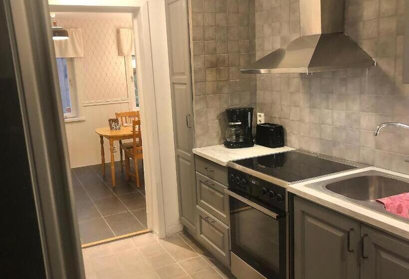 تختخواب و صبحانه Granbackens Bob