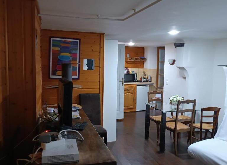 Nocleg ze śniadaniem L Hypercentre