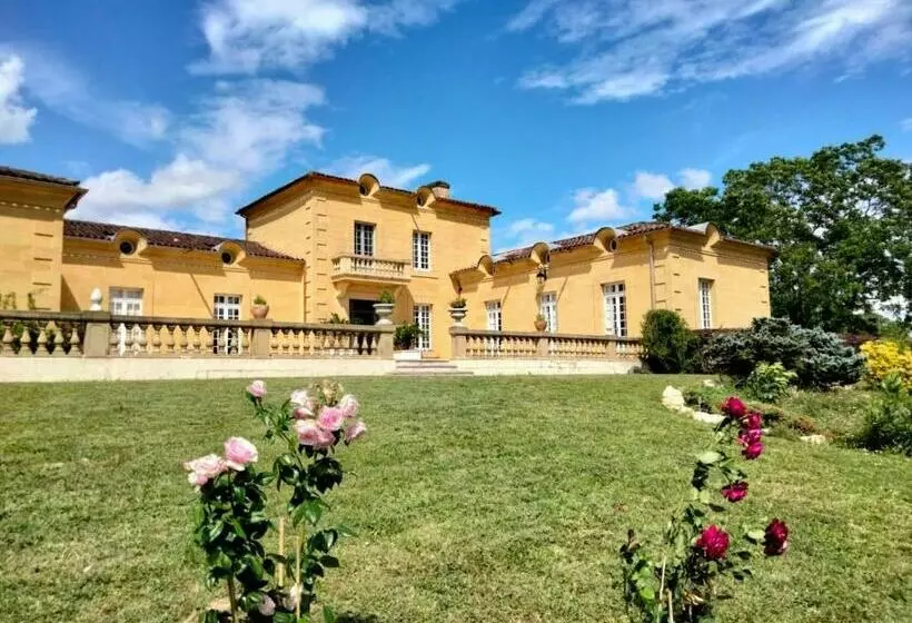 Aamiaismajoitus (B&B) Maison Coqueréaumont