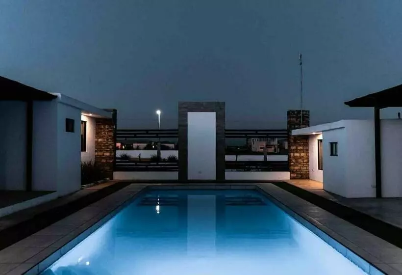 Collins Village Hotel Boutique