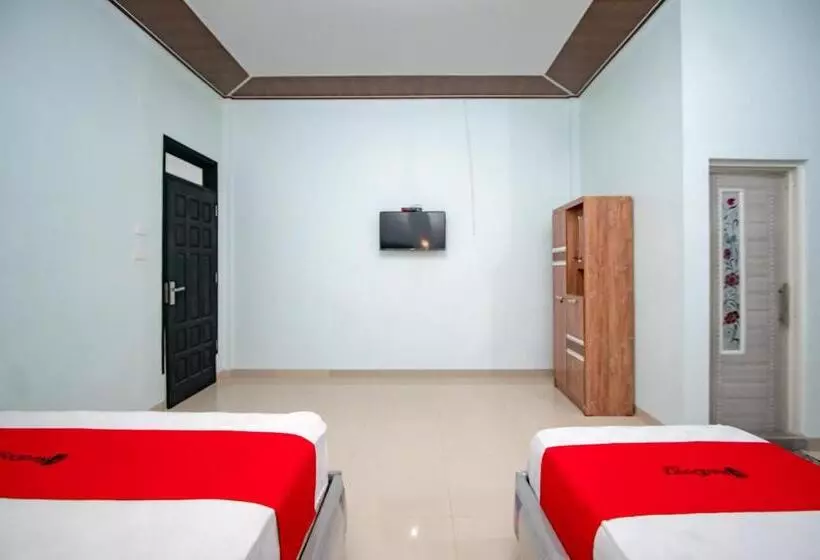 Hotelli Reddoorz Syariah Near Danau Lut Tawar Takengon