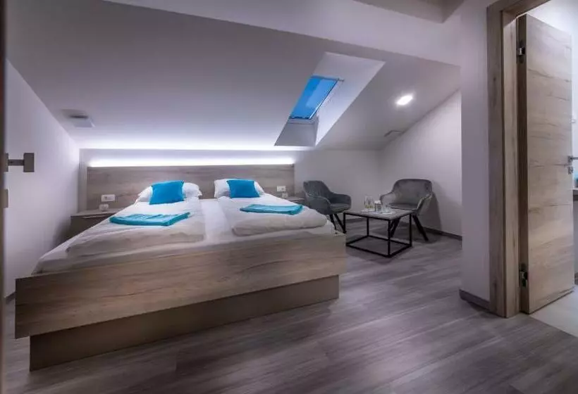 پانسیون Rooms S Center