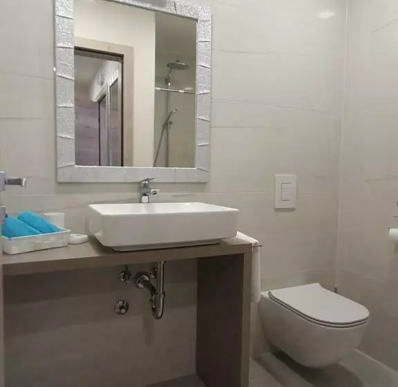 پانسیون Rooms S Center