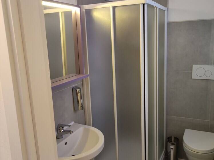 פנסיון Therra Lodge