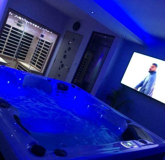 تختخواب و صبحانه Spalace