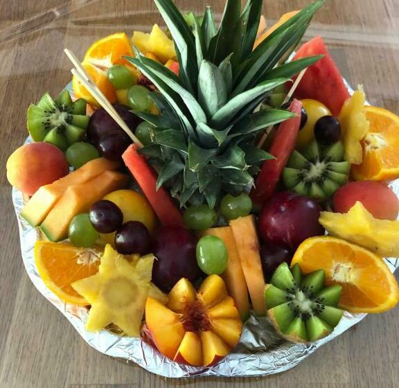 تختخواب و صبحانه Spalace