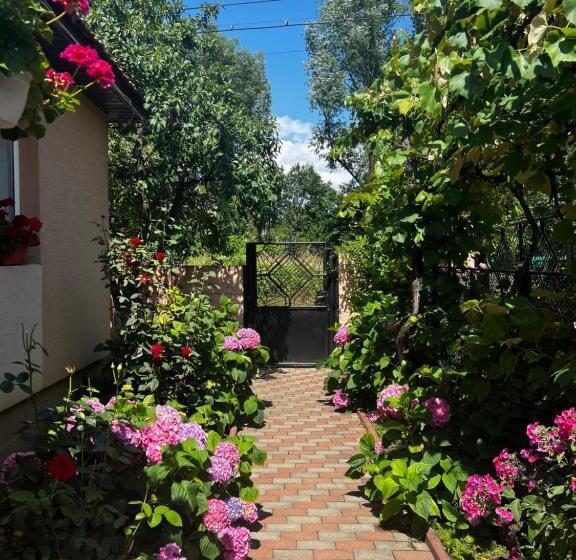 بنسيون Casa Lidia