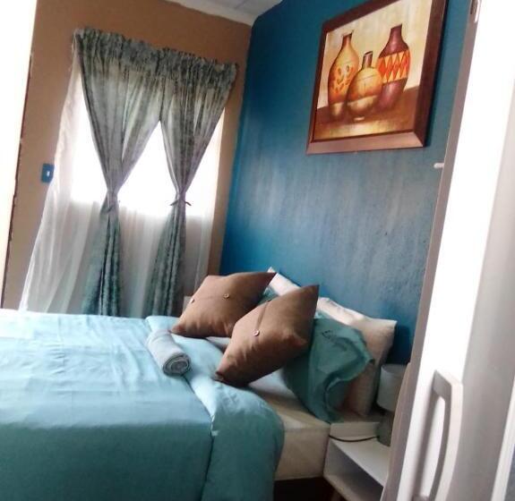 ペンション Cosy Beds Web