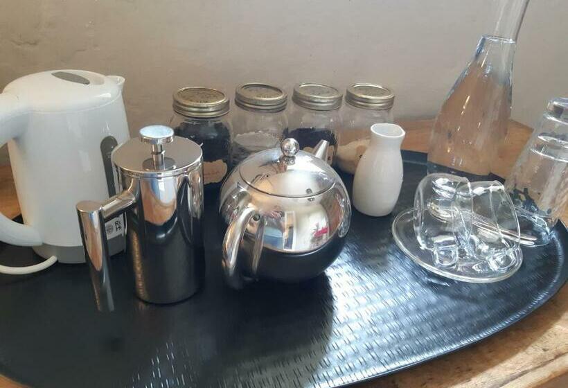 بنسيون Huberts