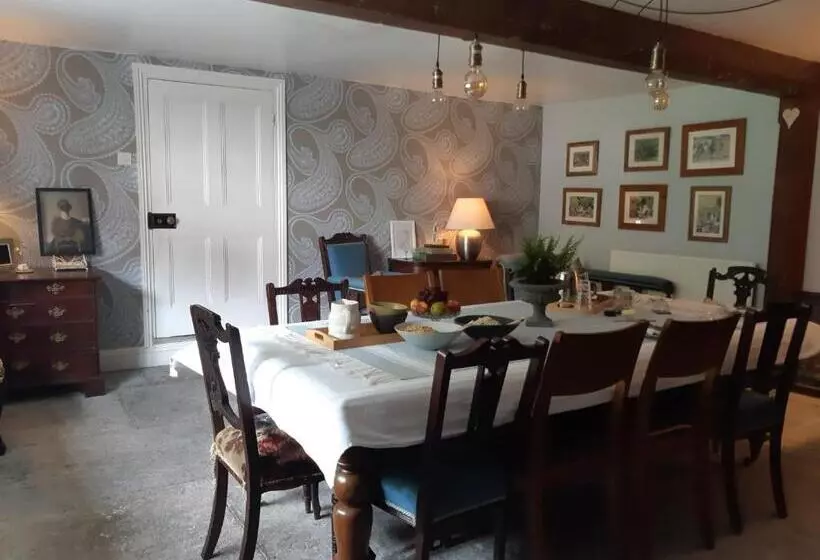 ペンション Huberts