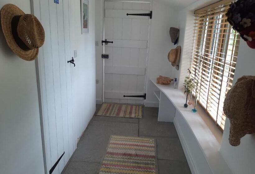 بنسيون Huberts