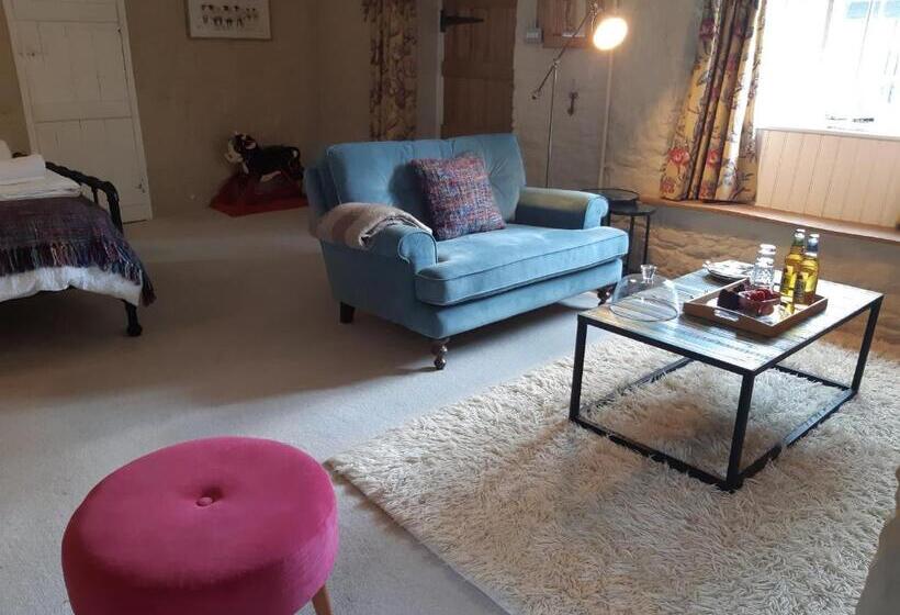 بنسيون Huberts