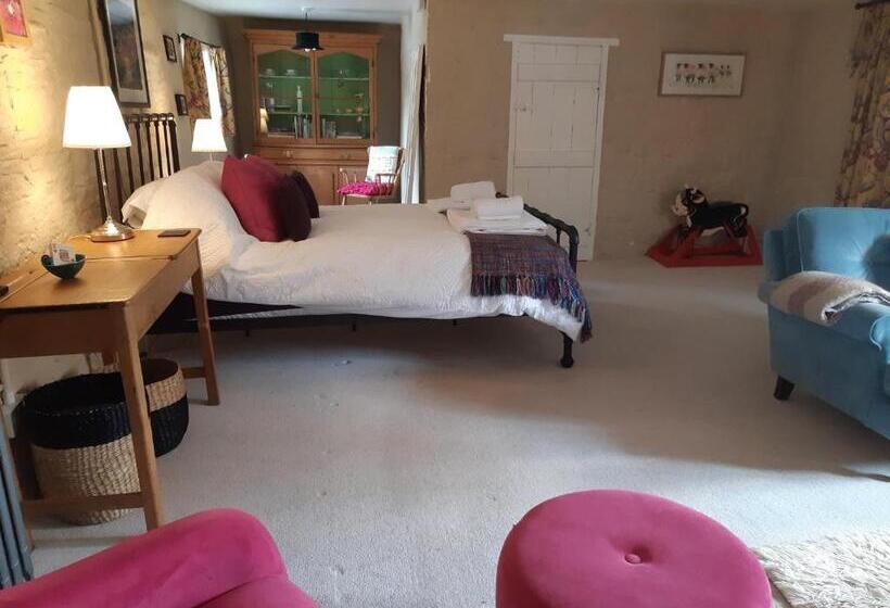 بنسيون Huberts