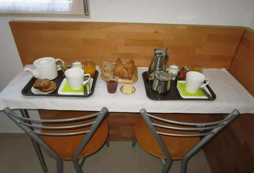 ベッドアンドブレックファースト Chambre D Hôte, Royan Plage, Petit Déjeuner Bio