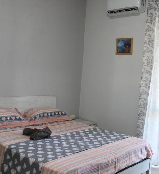 تختخواب و صبحانه Il Giardino Del Casciar