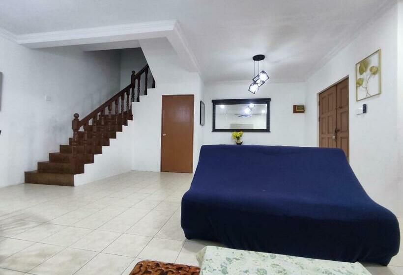 فندق Oyo 90323 Iqbal Homestay
