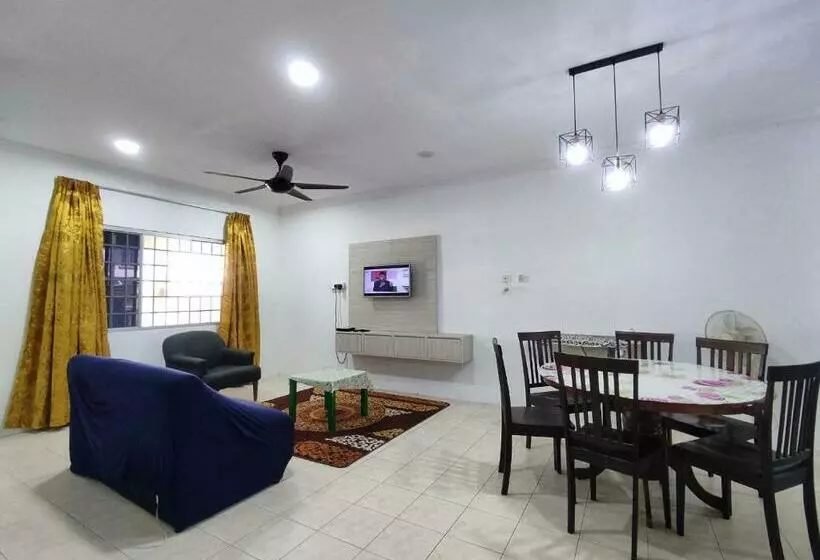 ホテル Oyo 90323 Iqbal Homestay