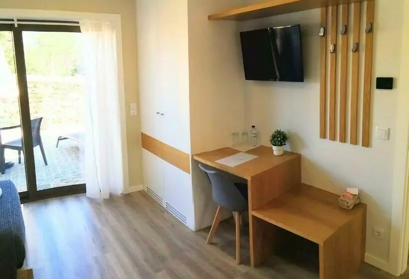 پانسیون Jardim Das Oliveiras   Suítes Com Vista