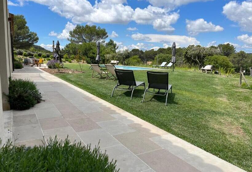 بنسيون La Bergerie Du Roy Chambres D Hôtes