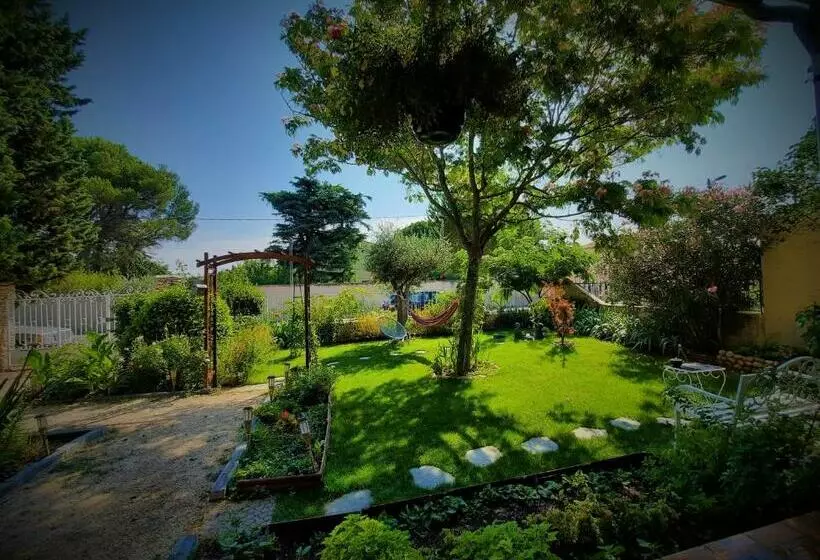 ペンション La Maison Du Chemin Des Prairies