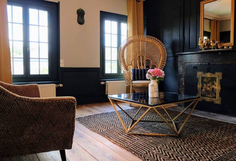 مبيت وإفطار Château D Aigneville