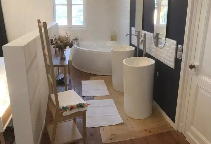 Aamiaismajoitus (B&B) La Maison De Milie