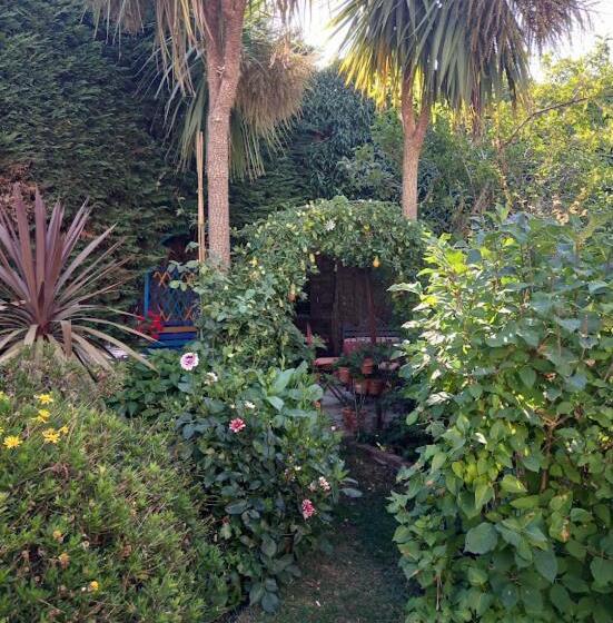 민박 Osborne Lodge